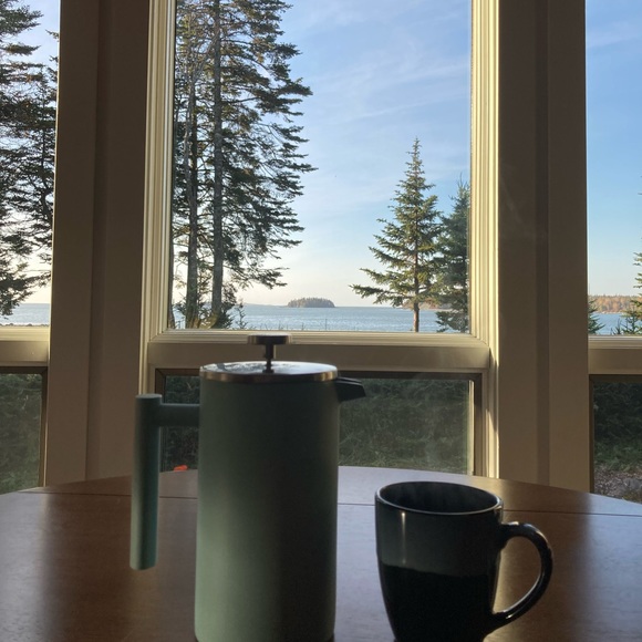 Meet your Posher, Jen - Picture 3 of 3